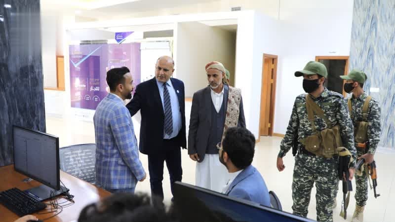 مفتاح يطلّع على سير العمل بمركز خدمات المستثمر “النافذة الواحد”