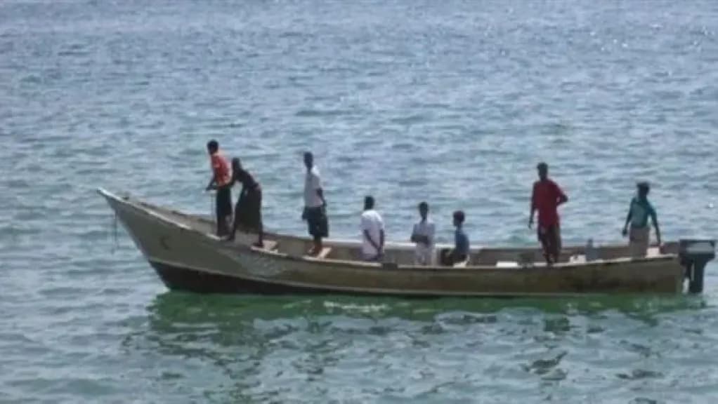غموض يحيط بالصيادين من خوخة بعد اختفاؤهم في البحر الأحمر لعدة أسابيع