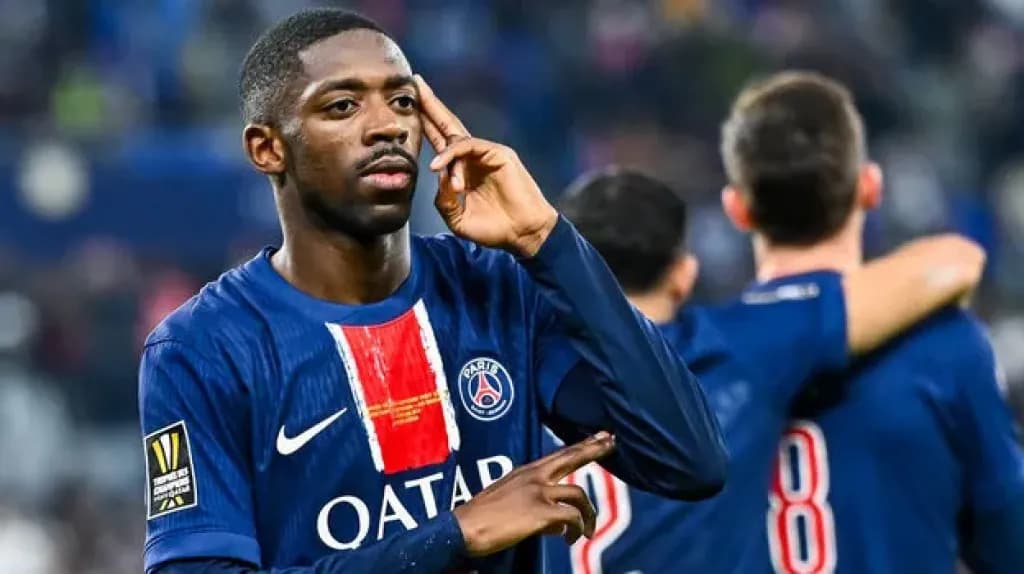 باريس تحتفي بإنجازات سان جيرمان وديمبيلي في ليلة رأس السنة بشارع الشانزليزيه