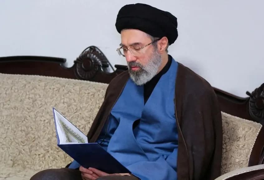 عاجل: ترامب يلمّح إلى أن المرشد الإيراني الجديد مجتبى خامنئي قد ”فارق الحياة”