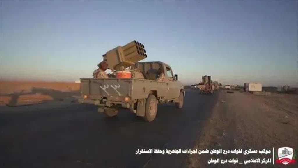 صدمة في عدن!! وصول موكب عسكري ضخم  لقوات درع الوطن من المهرة.. ماذا يحدث في العاصمة؟