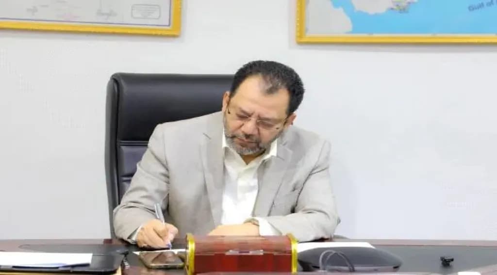 وزير الكهرباء: تحركات جادة لتفعيل الربط الشبكي بين اليمن والسعودية بقدرة تصل إلى 1000 ميجاوات