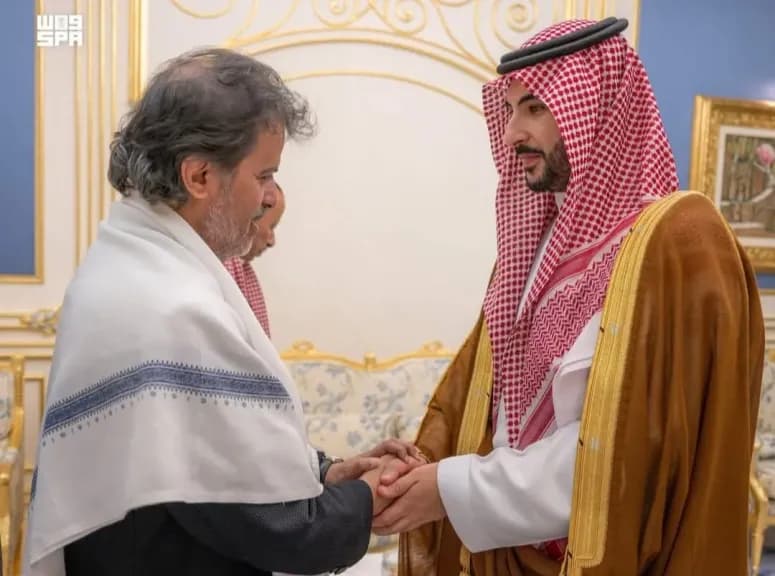 خادم الحرمين يعزي أسرة الرئيس الراحل هادي