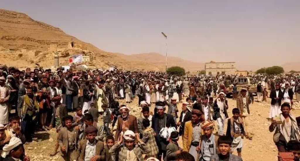 قبائل تطالب بالإفراج عن مختطفين وتحذر من تصعيد في عمران