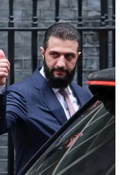الشرع يعلق على قصائد المديح خلال زيارته لطرطوس: الرئيس هو من يمدح الشعب