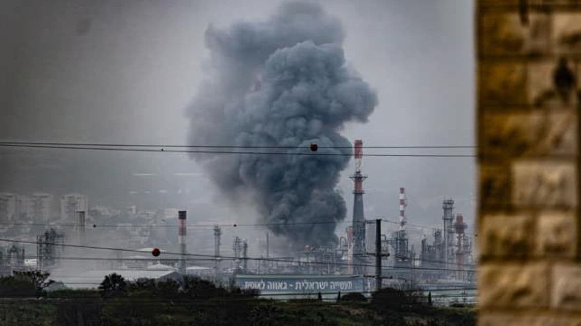 شركة بازان الإسرائيلية: أضرار جديدة في مصافي حيفا بهجوم إيراني والإصلاح سيستغرق عدة أيام