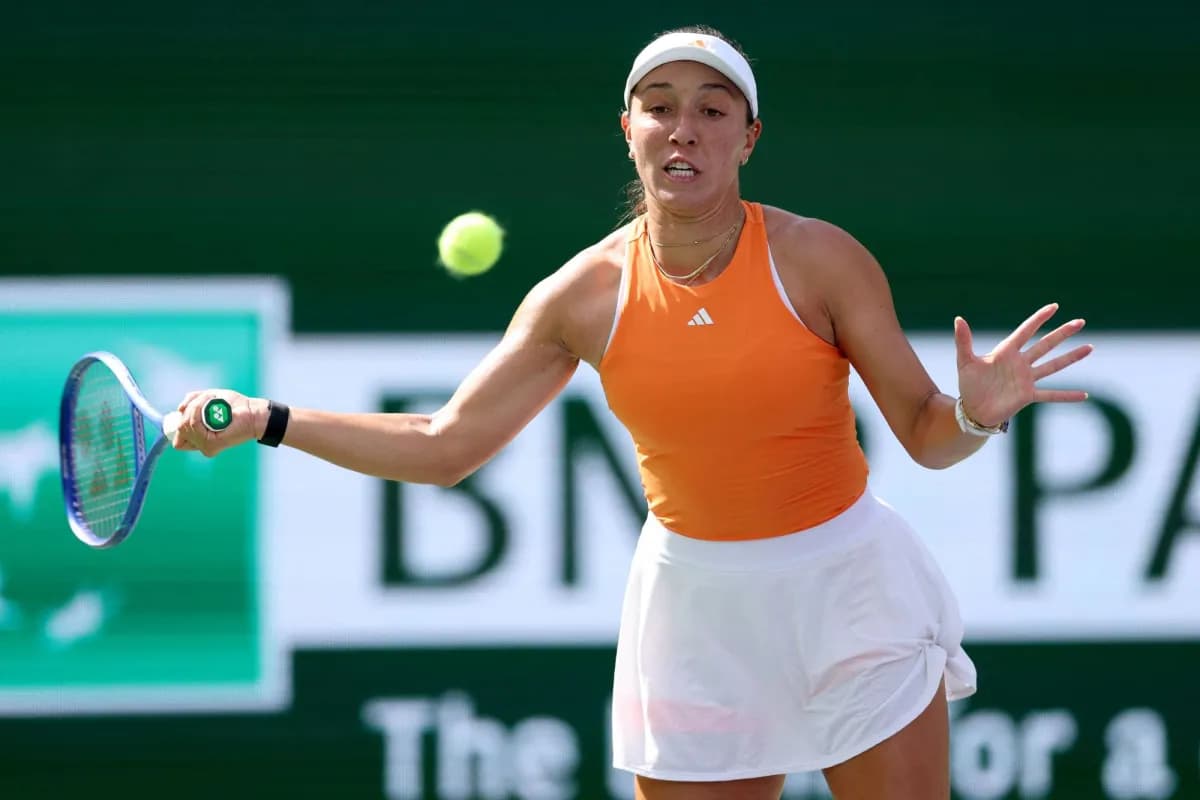 بيغولا وموخوفا تتقدمان إلى ثمن النهائي في إنديان ويلز