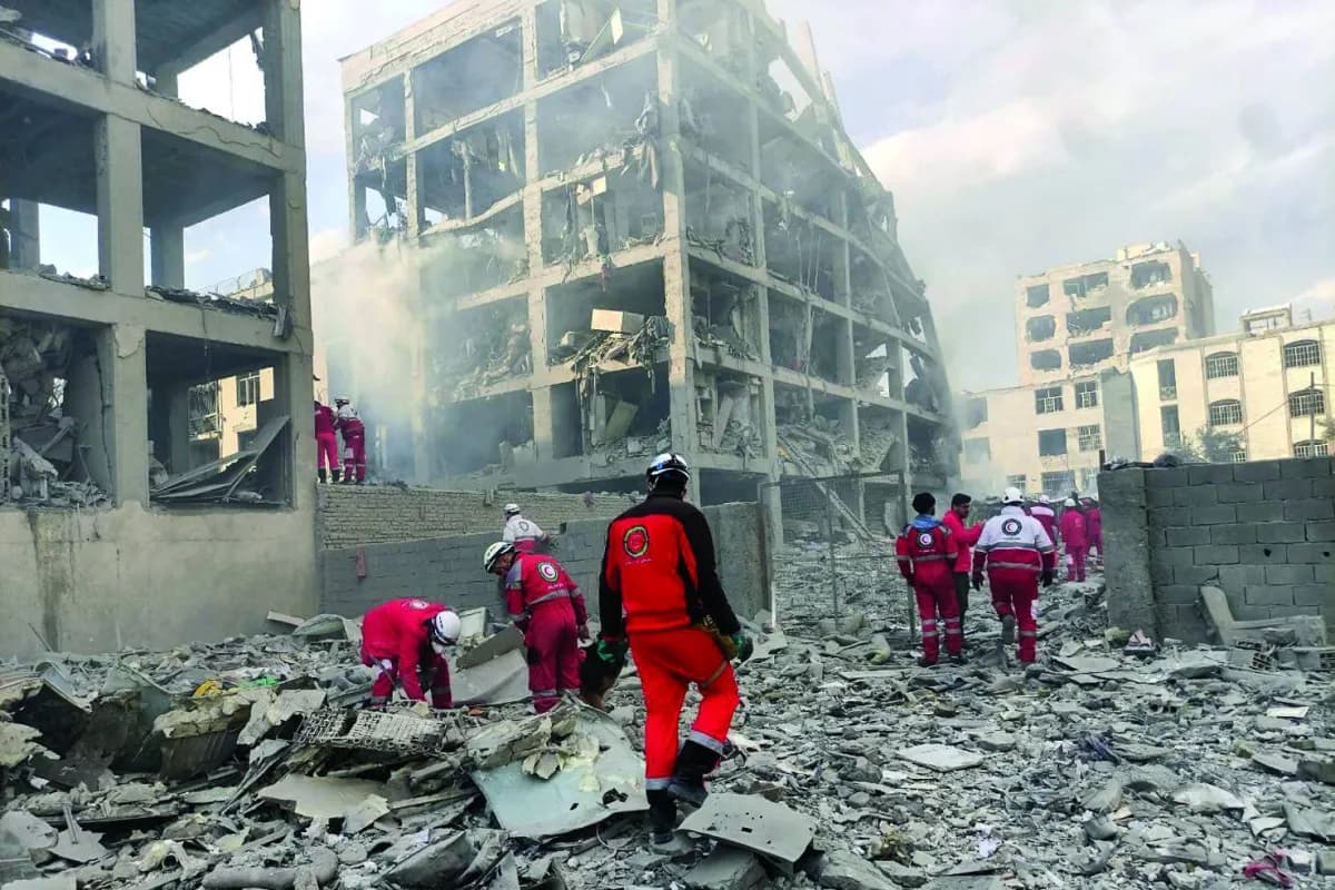 الحرب تزداد ضراوة... والأنظار على «هرمز»