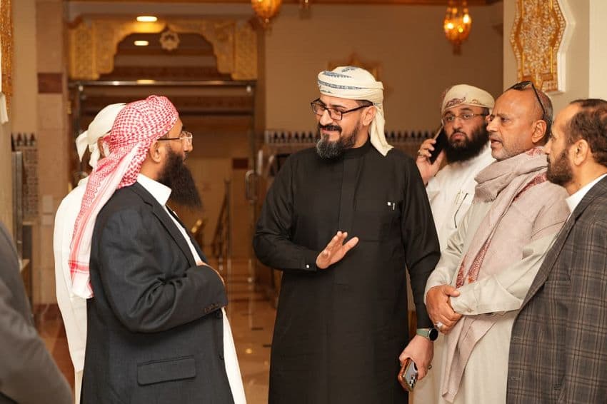 وزير الأوقاف يوقف التعاقد مع فنادق غير مستوفية لمعايير الحج في المدينة المنورة