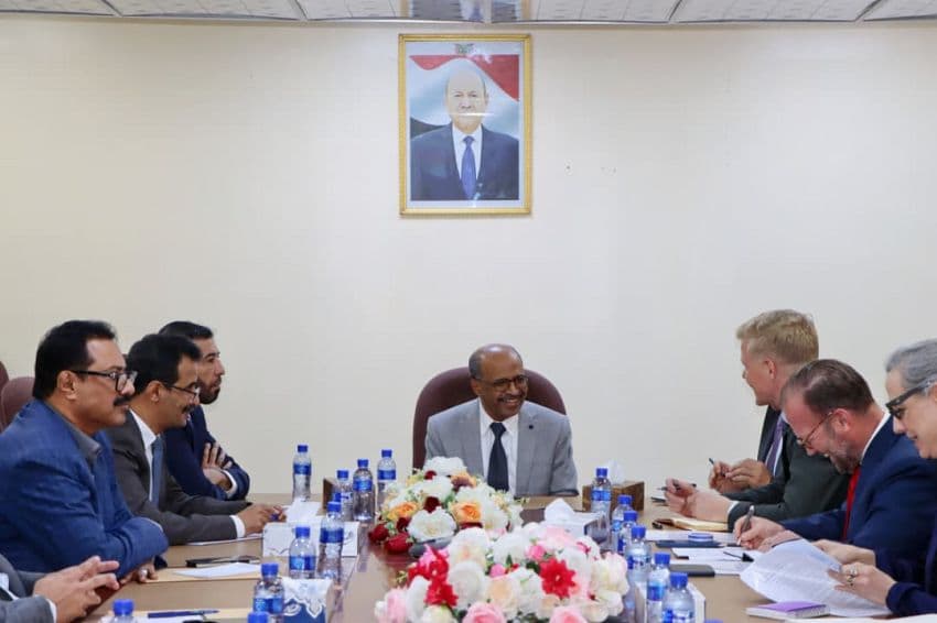 أزمة النفط تفاقم معاناة اليمنيين وتعيق استقرار اقتصادي