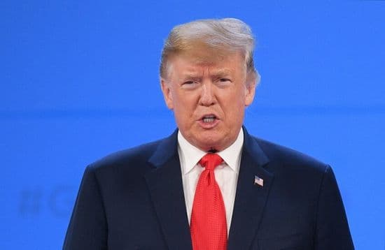 ترامب يعلن نيته السيطرة على مضيق هرمز