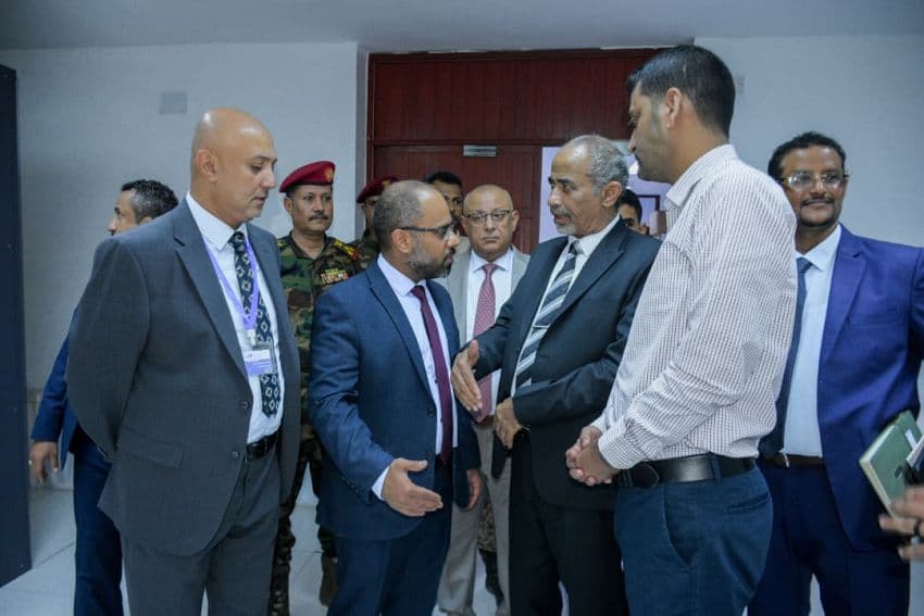 صبيحي ي调研 تطوير الاتصالات في عدن