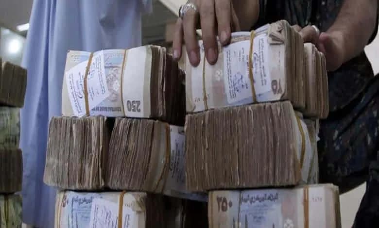 سكان الحديدة يتساءلون عن مصير مليارات الزكاة الحوثية وسط تفاقم الأزمات الخدمية