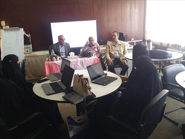 مركز العلوم والتكنولوجيا بجامعة عدن ينظم دورة في التحليل الإحصائي الحديث