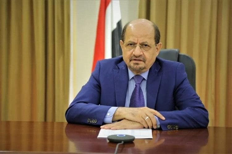شايع الزنداني في أول تصريح بعد تعيينه رئيسًا للحكومة: سنعمل على تخفيف معاناة المواطنين وتحسين الخدمات
