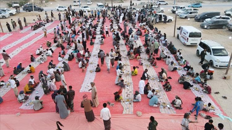 أبناء منطقة العبري بالغيضة يقيمون الإفطار الجماعي الثاني في أجواء رمضانية أخوية