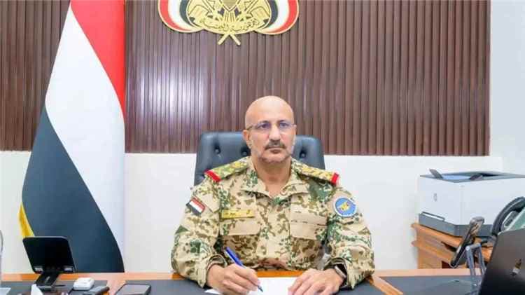 عاجل: الإعلان رسميا عن وصول طارق صالح إلى هذه الدولة بعد أيام من سقوط المخا