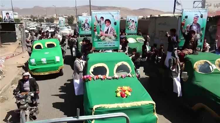 مليشيا الحوثي تشيّع 132 قتيلًا منذ مطلع سبتمبر.. أعلى حصيلة منذ بداية العام