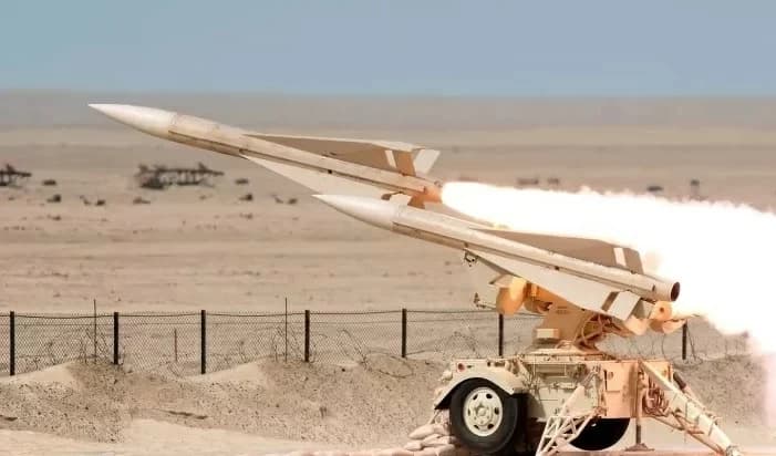 الدفاع البحريني: اعتراض وتدمير 141 صاروخًا و242 طائرة مسيرة استهدفت البحرين