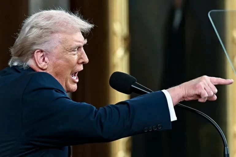 كيف استخدم ترمب المنصات الإلكترونية في إدارة الحرب على إيران؟