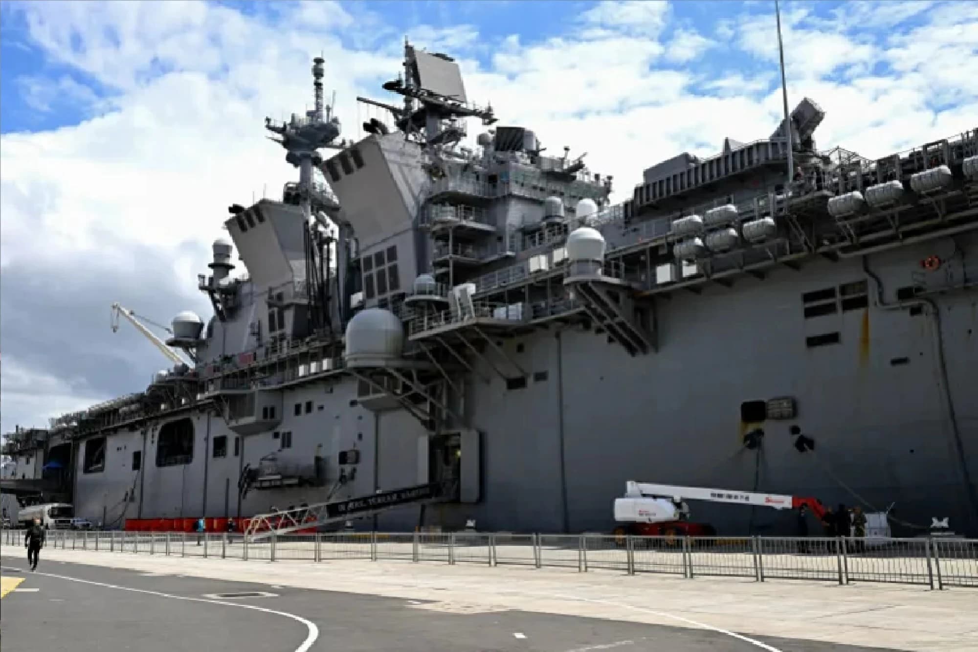 بسفن برمائية.. «المارينز» في طريقه إلى خارك الإيرانية