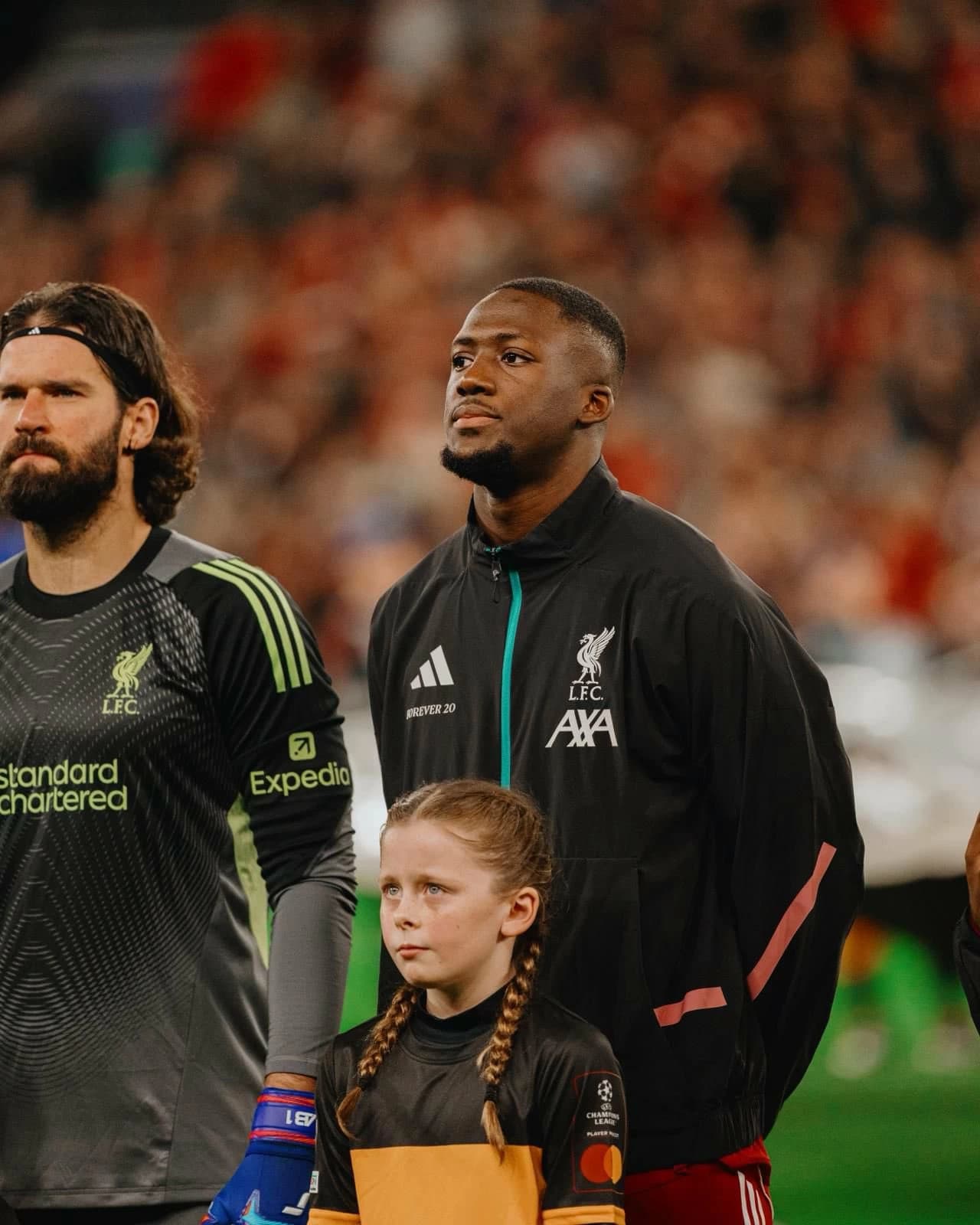 ليفربول يقف مع كوناتي ضد «العنصرية»