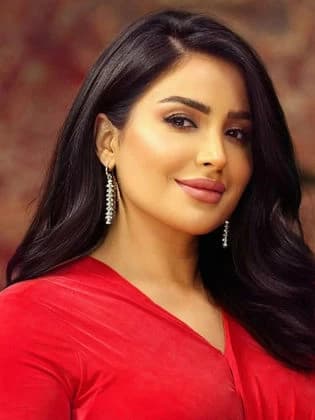 احتفت بالحكم على طليقها وشقيقته.. نجاح المساعيد: «القضاء» أعاد لي جزءاً من حقي