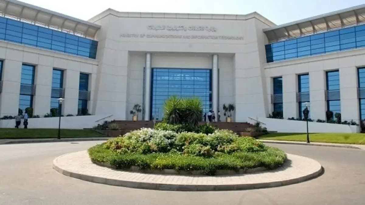 مصر ترفع أسعار خدمات المحمول والإنترنت 15%