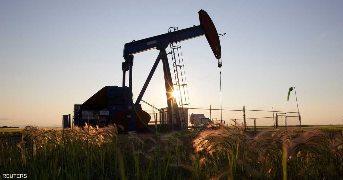 محللون يرفعون توقعات أسعار النفط مع استمرار حرب إيران