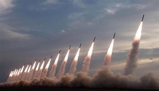 إيران: الموجة 91 من عملية “الوعد الصادق” تشمل صواريخ باليستية وكروز وطائرات مسيرة وقصف أهداف أمريكية وصهيونية
