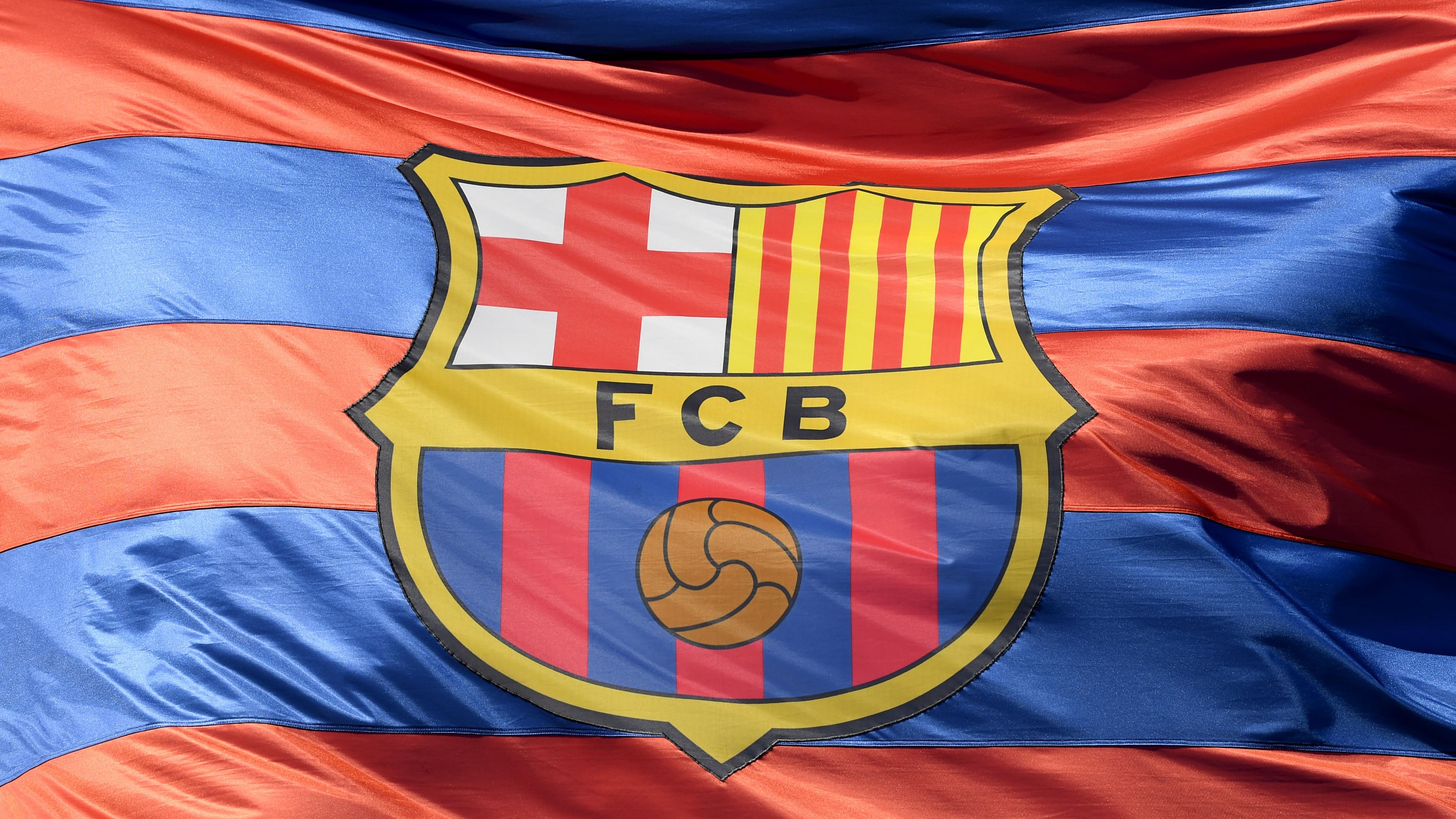 برشلونة يحذف منشورًا يثير الجدل باتهامات بالعنصرية وردود أفعال غاضبة
