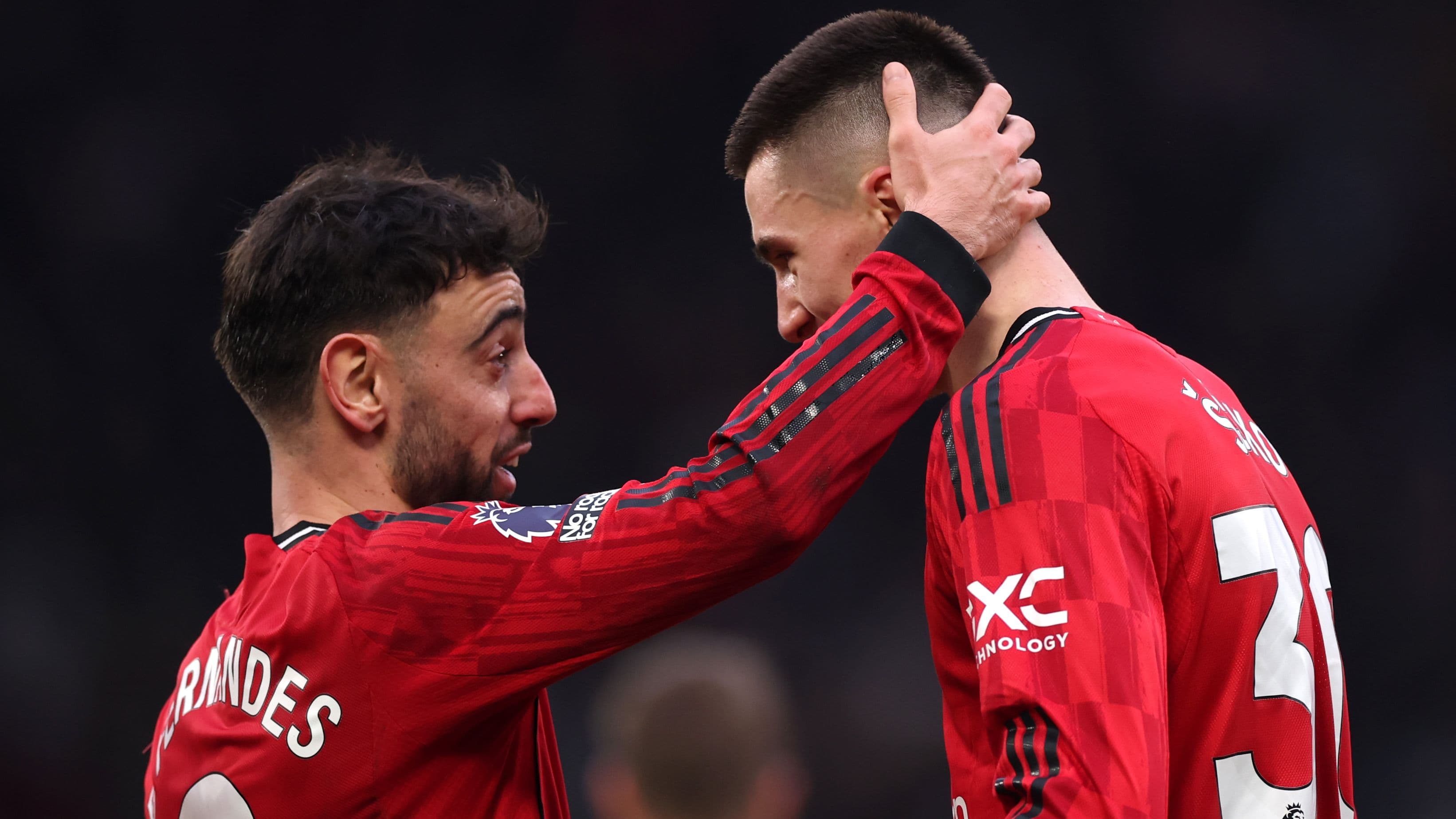 مانشستر يونايتد يفرض هيبته على البريميرليج برقم فريد