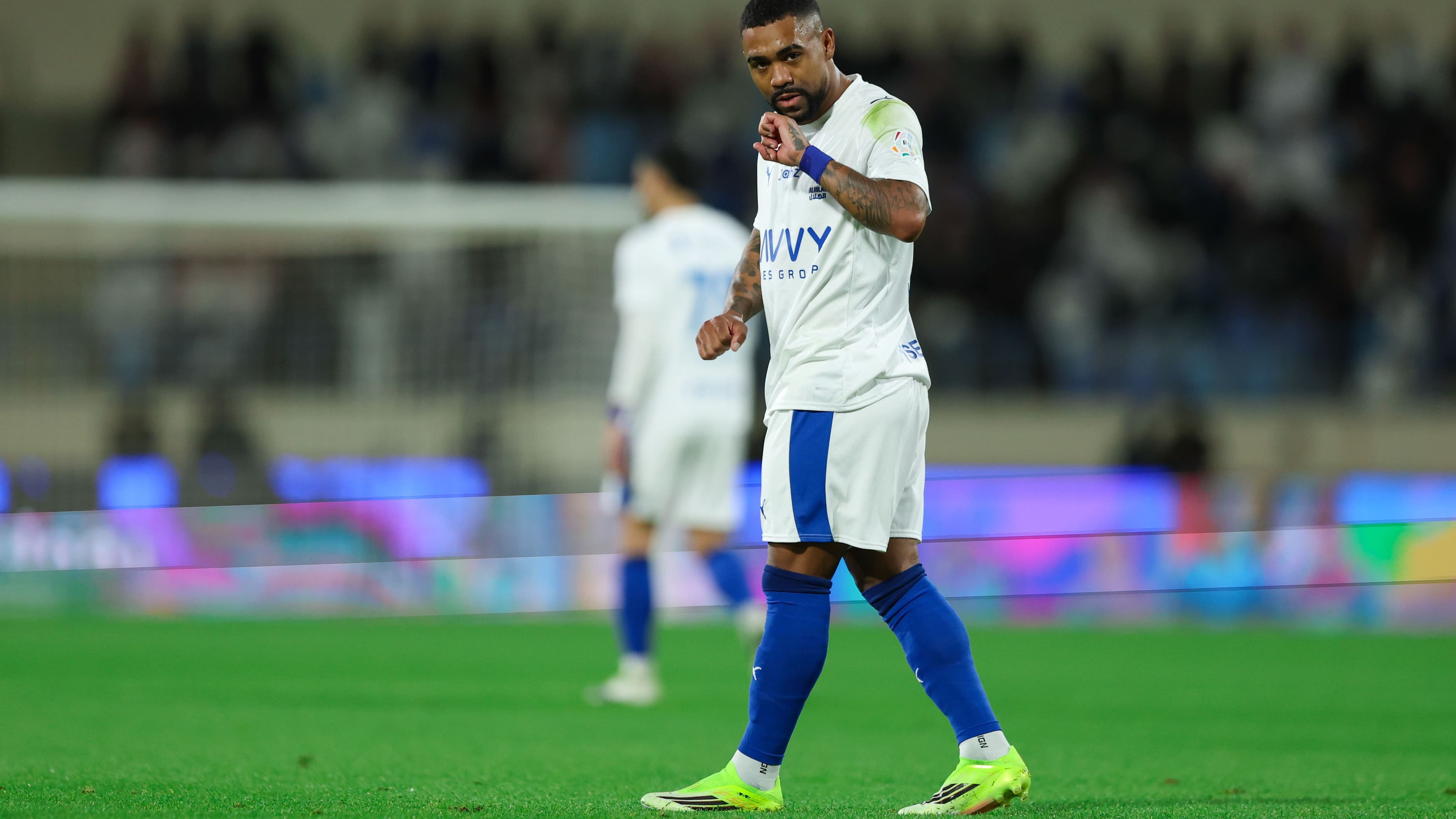 الهلال يفاجئ مالكوم بقرار مصيري في الميركاتو
