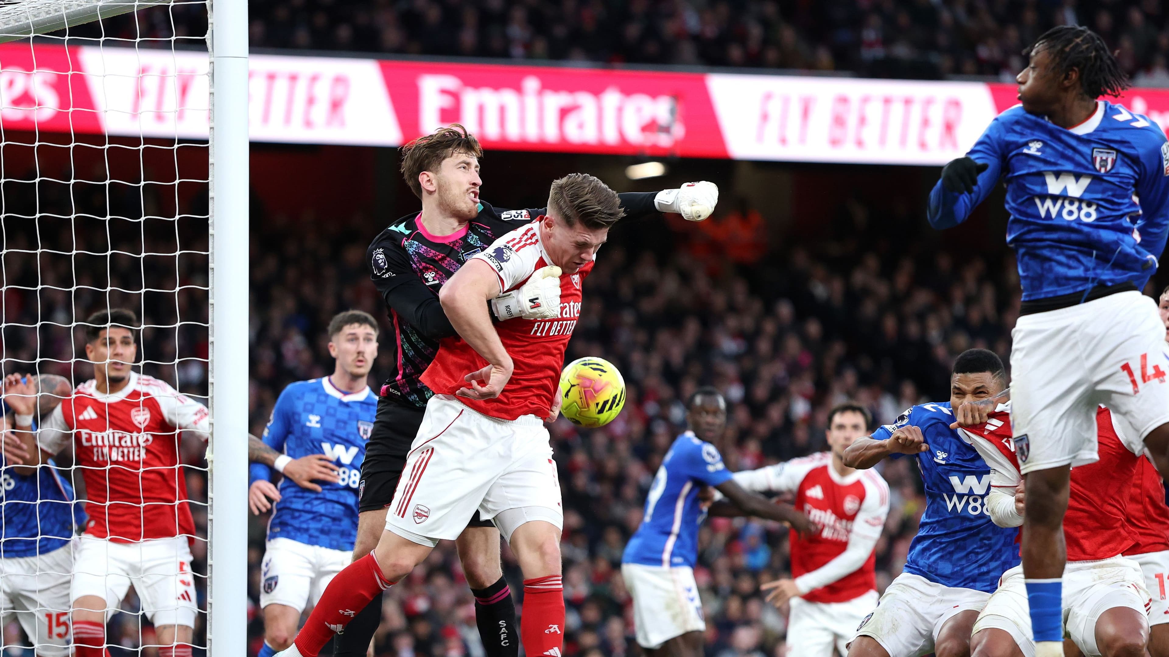 بالفيديو.. آرسنال يكرس عقدة سندرلاند بثلاثية مضيئة