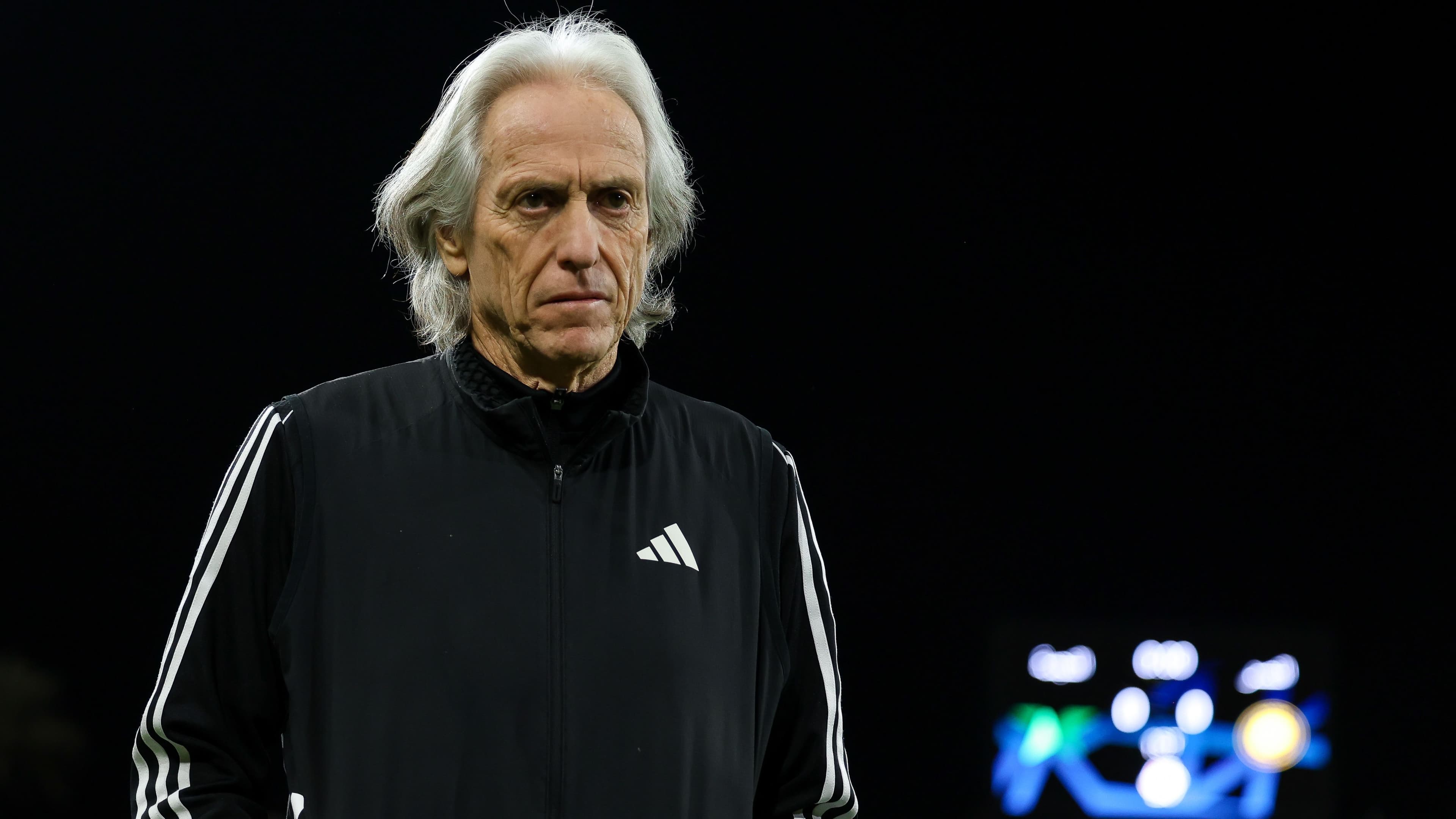 جيسوس: الهلال لا يمكنه منافسة الدوري.. ويرفض التنازل عن الصدارة