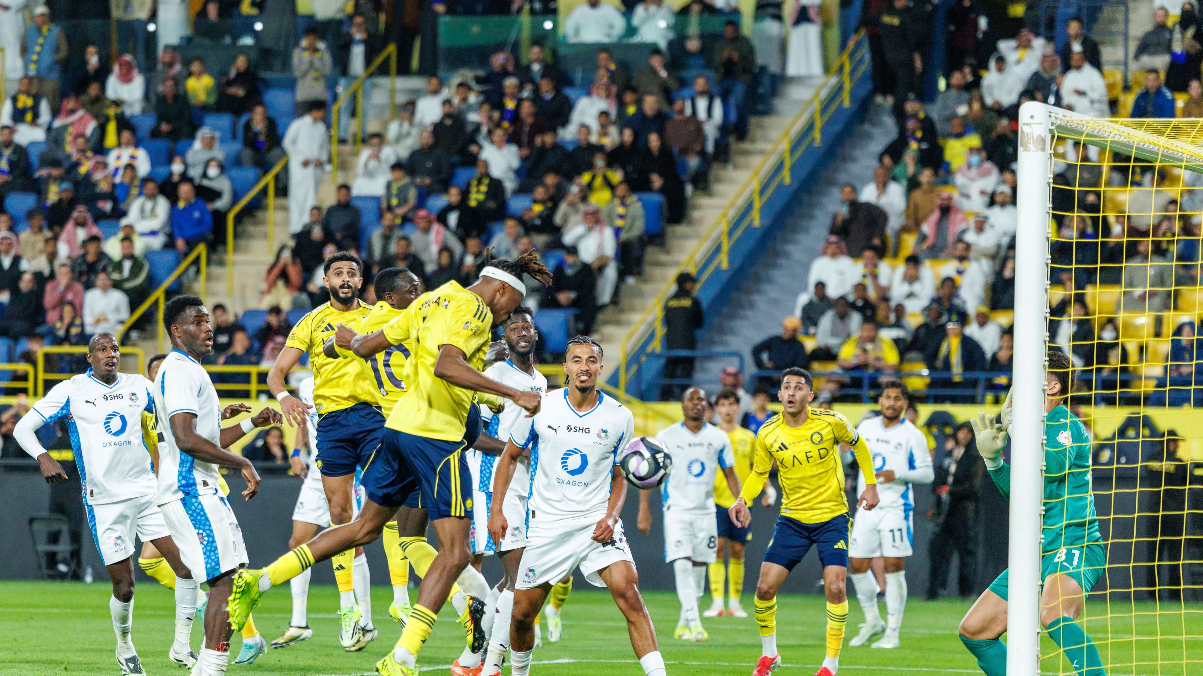نزعة غير اعتيادية لمدافعي النصر في دوري روشن