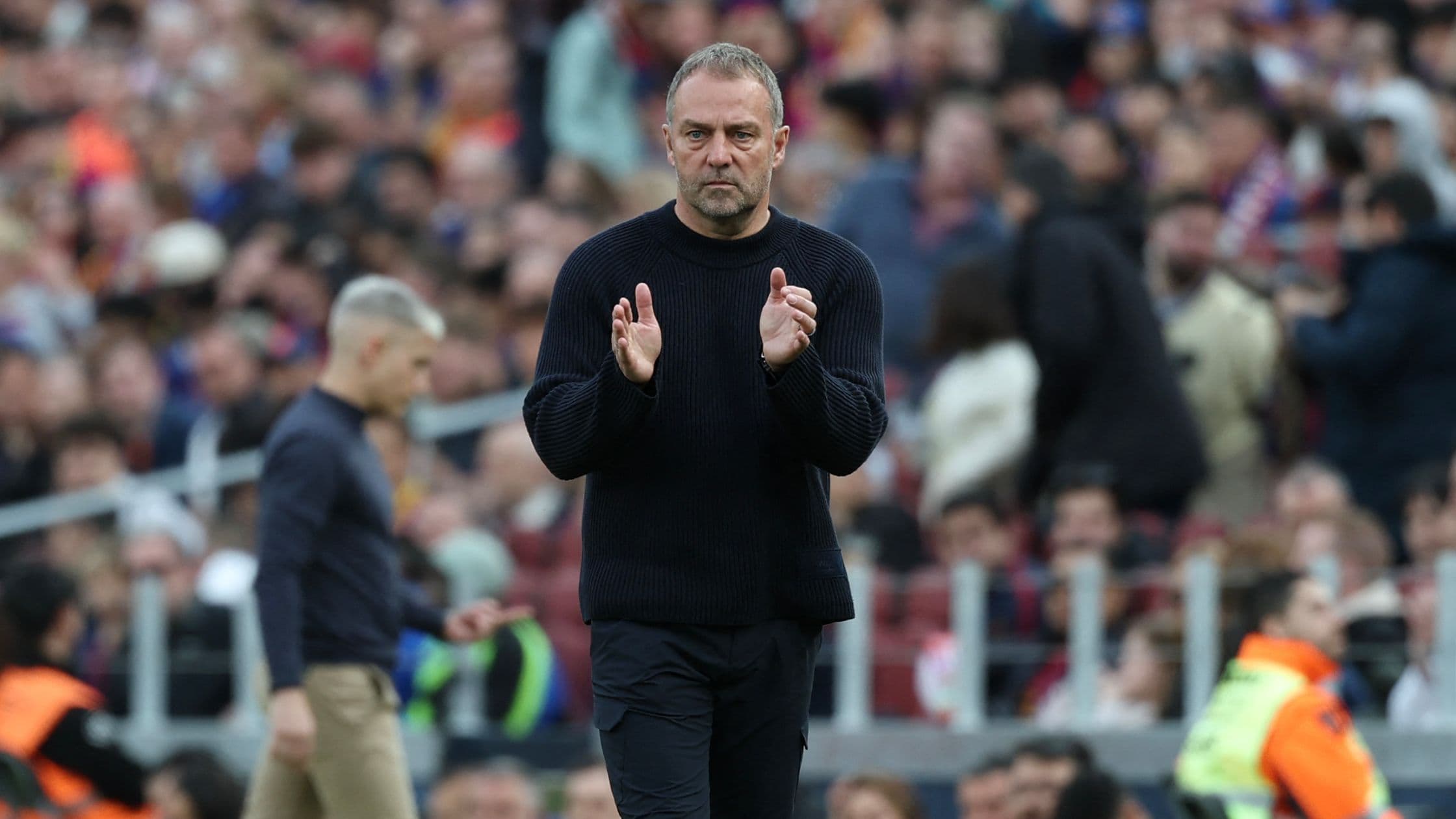 فليك يطرح سؤالًا مثيرًا حول بيدري.. ويثمن عودة جافي