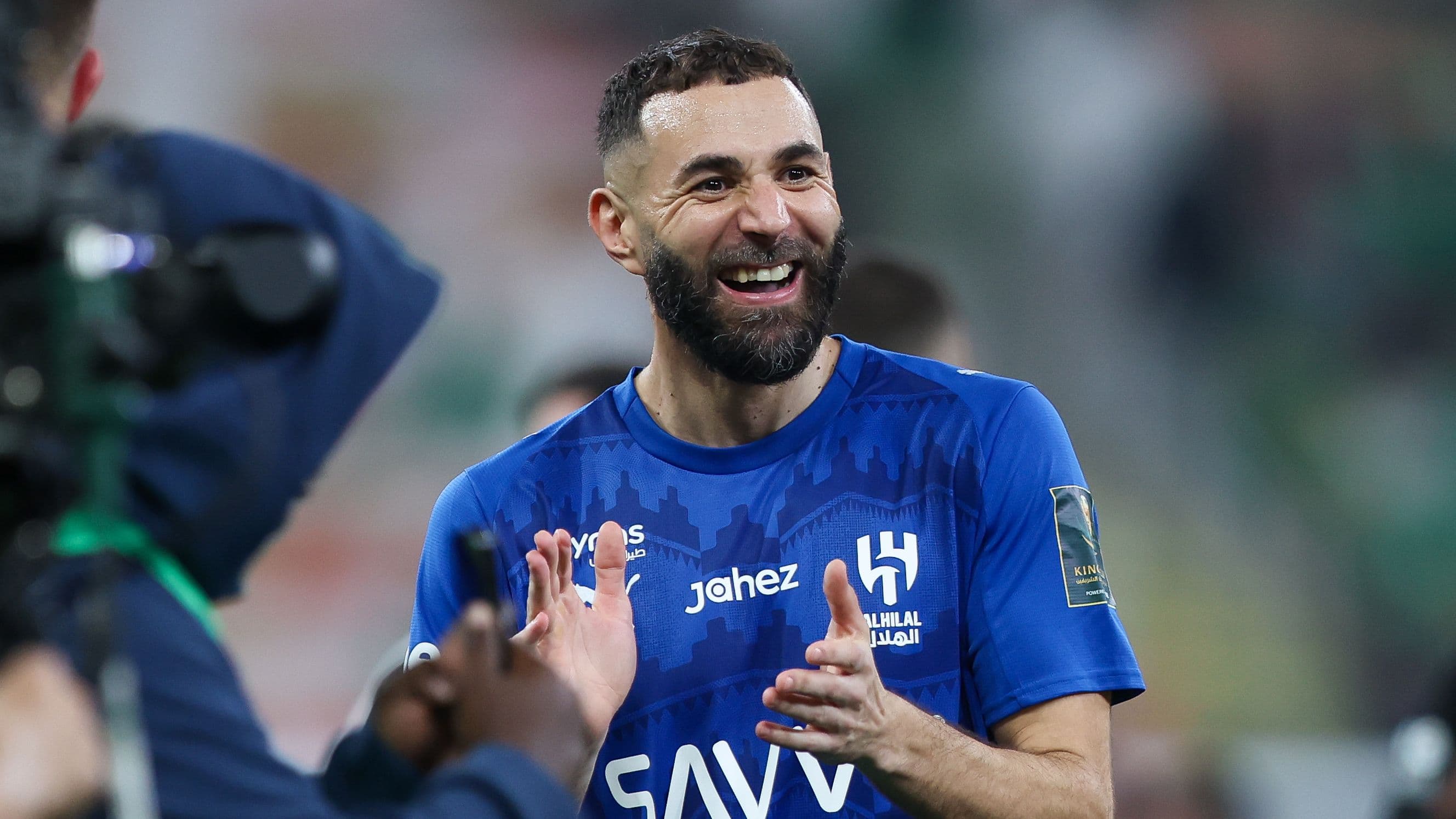 بنزيما يكتب تاريخ الهلال بثلاثية مذهلة