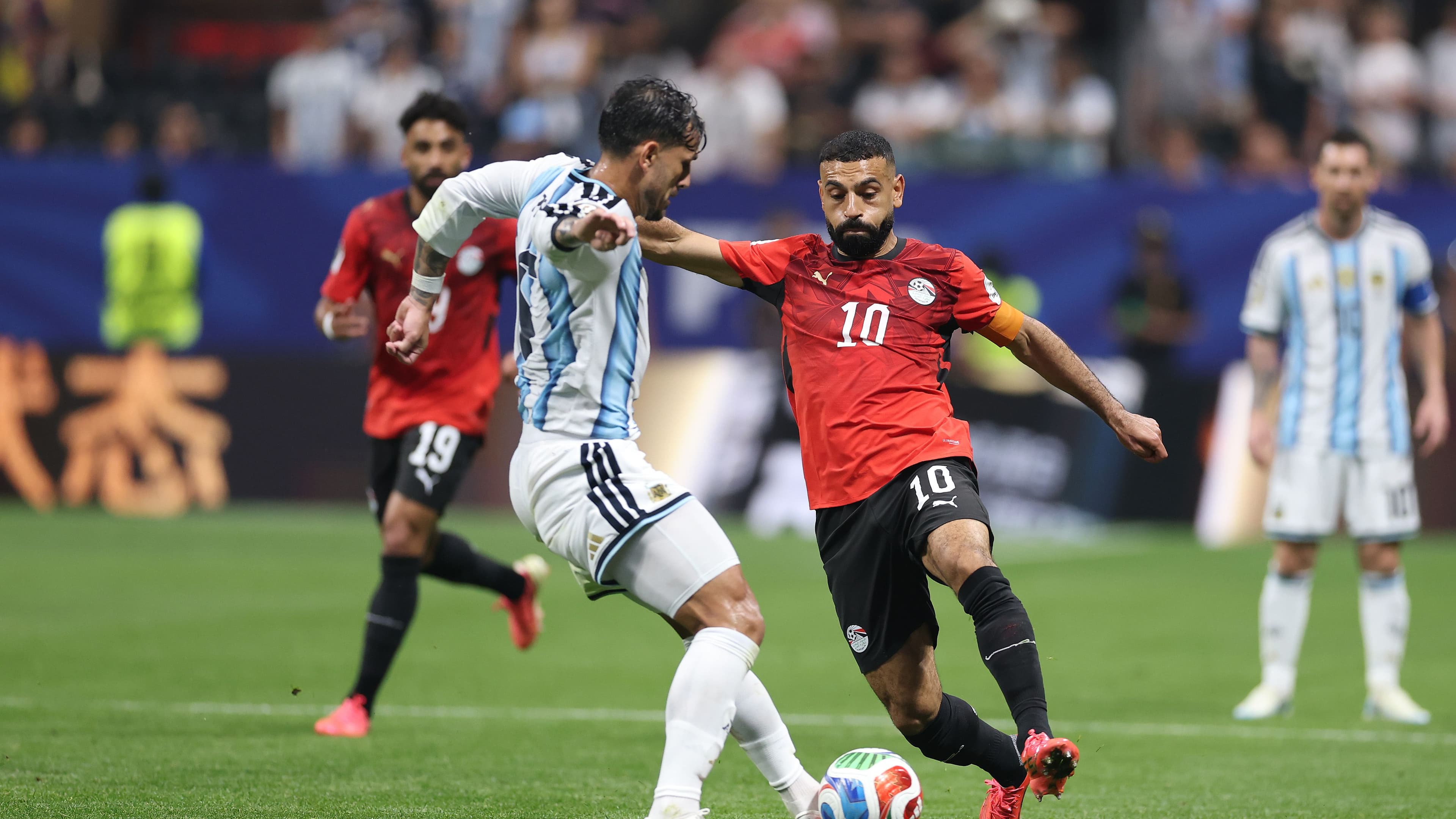 صلاح يتعهد بتحقيق نجاحات جديدة لمنتخب مصر في كأس العالم