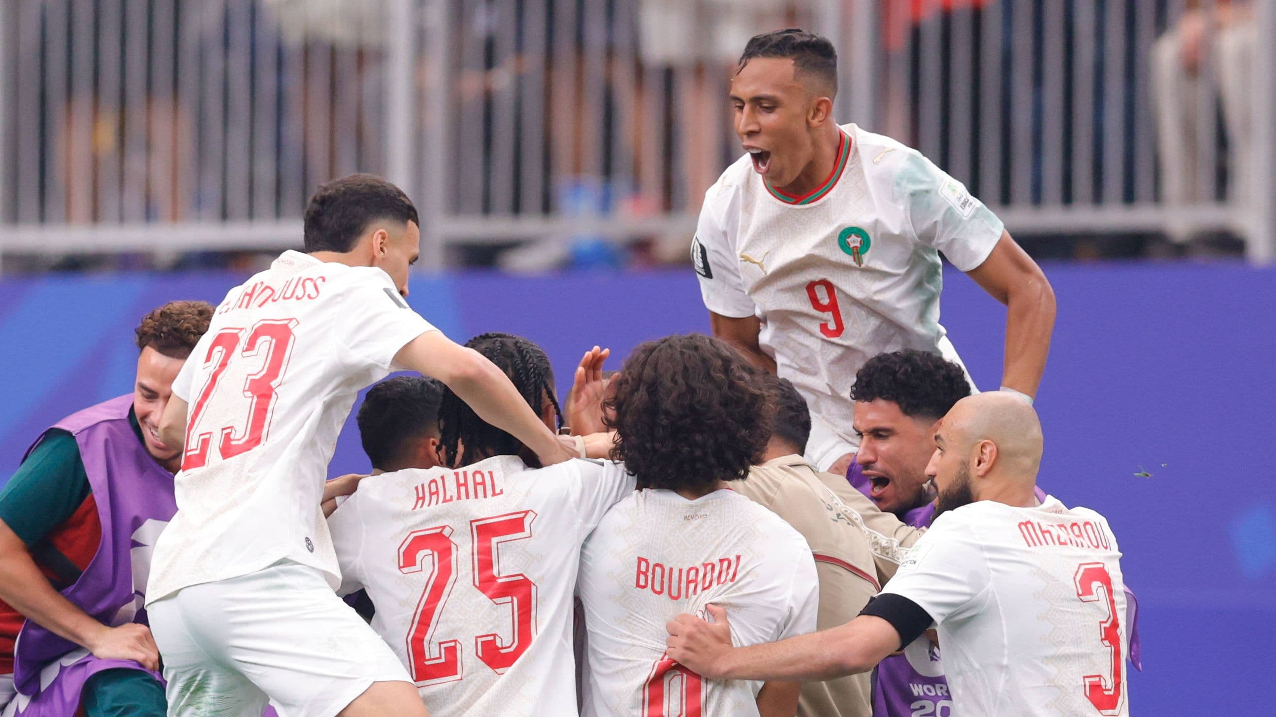 الموت يفجع نجم المغرب