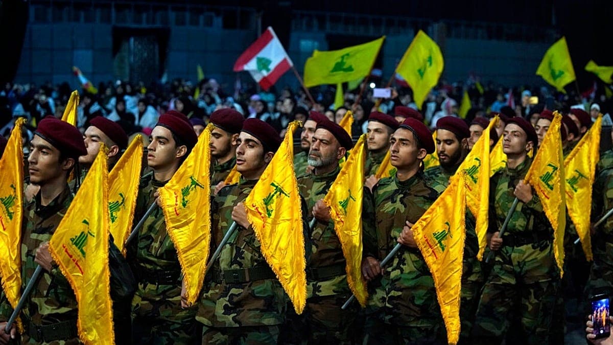 من عام 1982 إلى 2026.. أربعة عقود من المواجهة بين حزب الله وإسرائيل