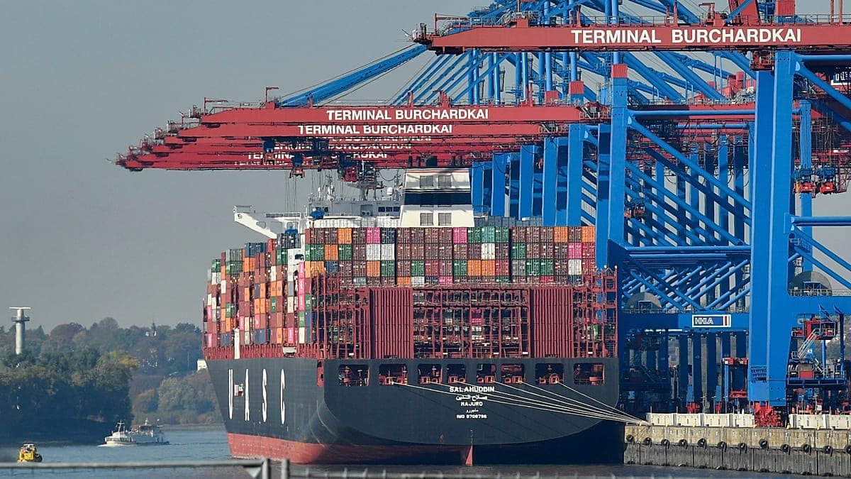 بين الحرب والعقوبات: تجارة أوروبا مع إيران تنكمش إلى أدنى مستوياتها