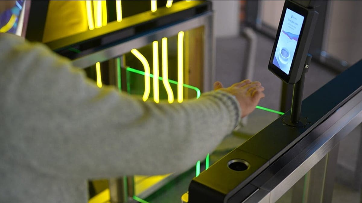 التحول إلى المدفوعات الرقمية يعيد تشكيل الخدمات المالية في أوزبكستان