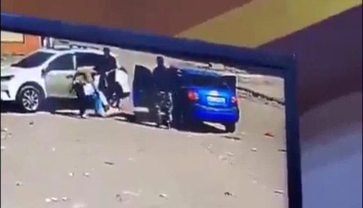 فيديو يوثق لحظة اختطاف وسام قائد قبل اغتياله في عدن