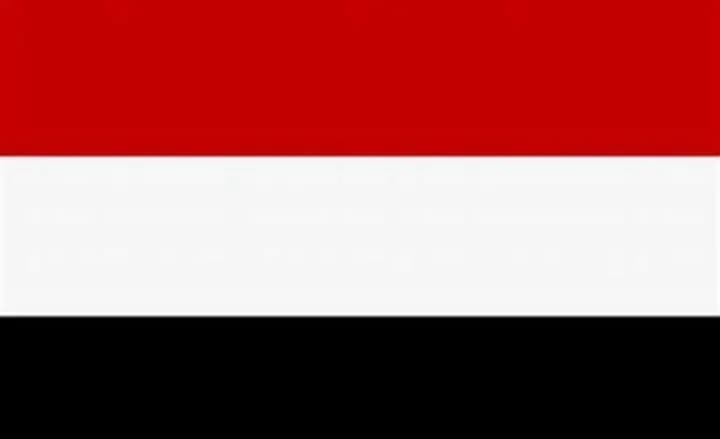 اليمن تدين الهجوم على سفينة تجارية في المياه الإقليمية القطرية وتؤكد رفضها لتهديد الملاحة البحرية