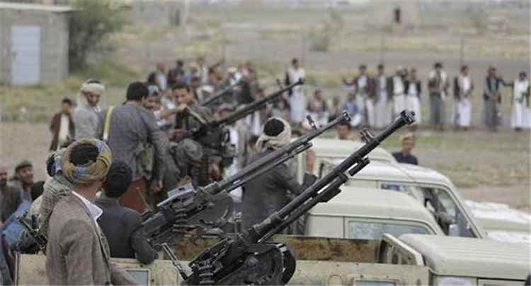 مصادر: الحوثيون يفرضون سيطرتهم على مساجد السلفيين في ذمار ويعيّنون خطباء موالين لهم