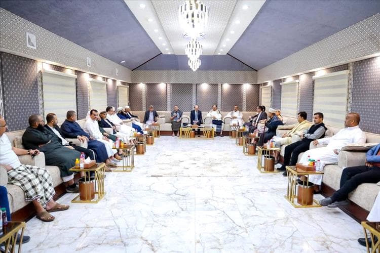 رئيس الوزراء يؤكد على شراكة استراتيجية مع القطاع الخاص لدعم التعافي الاقتصادي