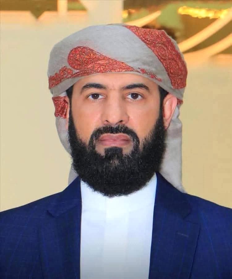 الأستاذ ناصر عوض موسى يهنئ الدكتور مختار الرباش الهيثمي بمناسبة تعيينه محافظاً لمحافظة أبين !