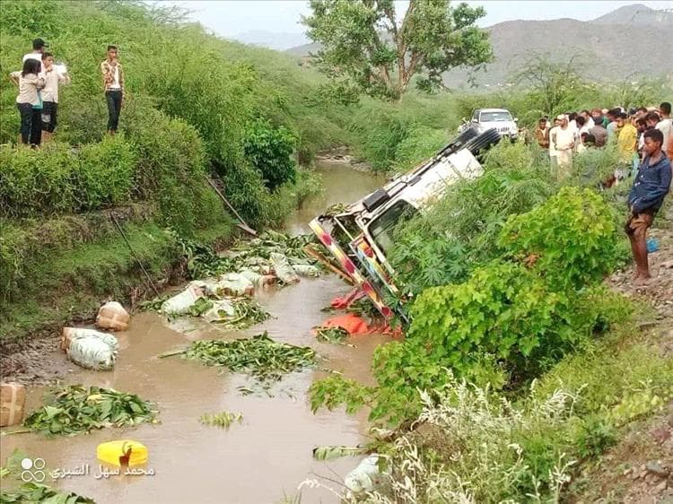 حادث انقلاب مروع في ريمة يودي بحياة تسعة ويب留在 العناية المركزة