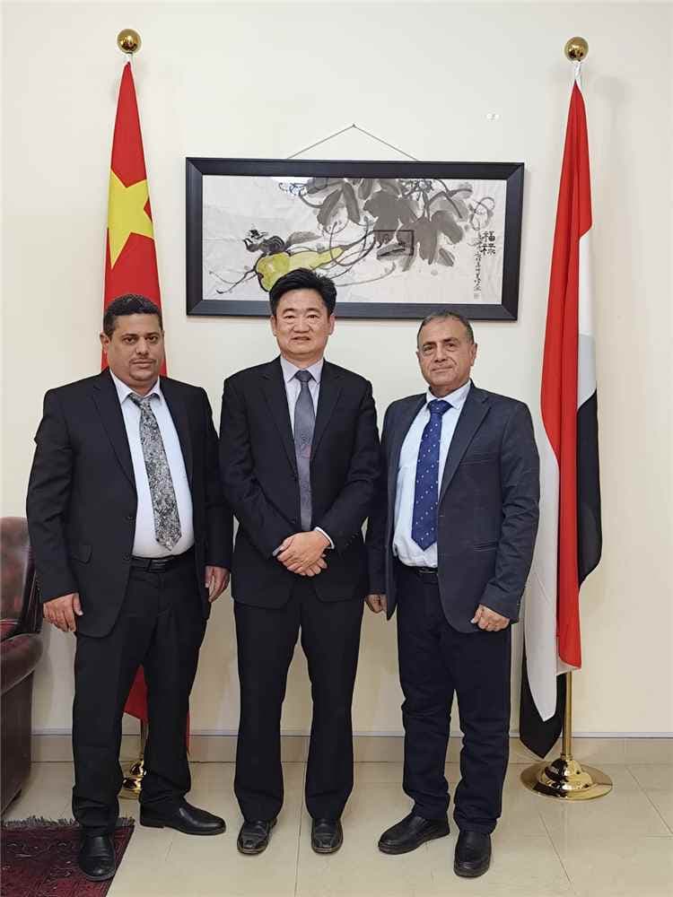الرياض.. رئيس جامعة عدن يبحث مع القائم بأعمال السفير الصيني تعزيز التعاون الأكاديمي